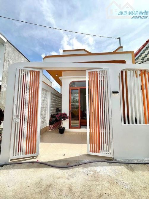 NHÀ CẤP 4 GIÁ CHỈ HƠN 1 TỶ CHÚT XÍU LÀ SỞ HỮU NGAY