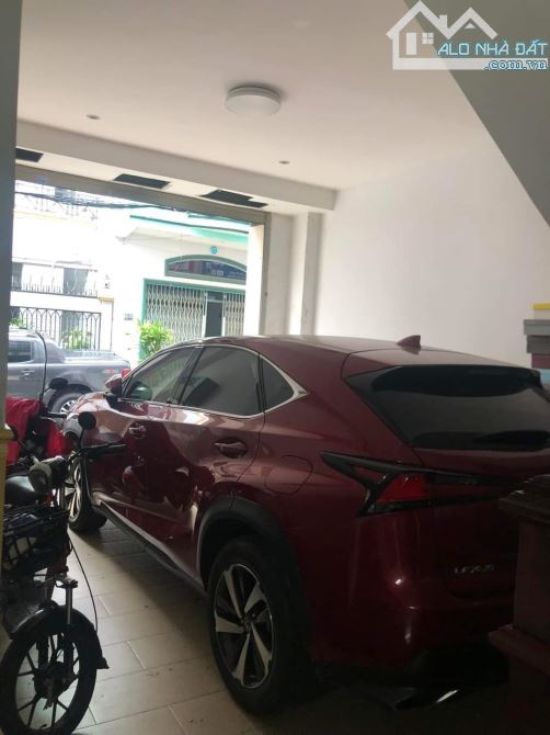 (Hot) Cần bán nhà giá rẻ hxh Văn Chung 4,3mx24m 4 tầng giá 13,2 tỷ ngay nhà ga T3