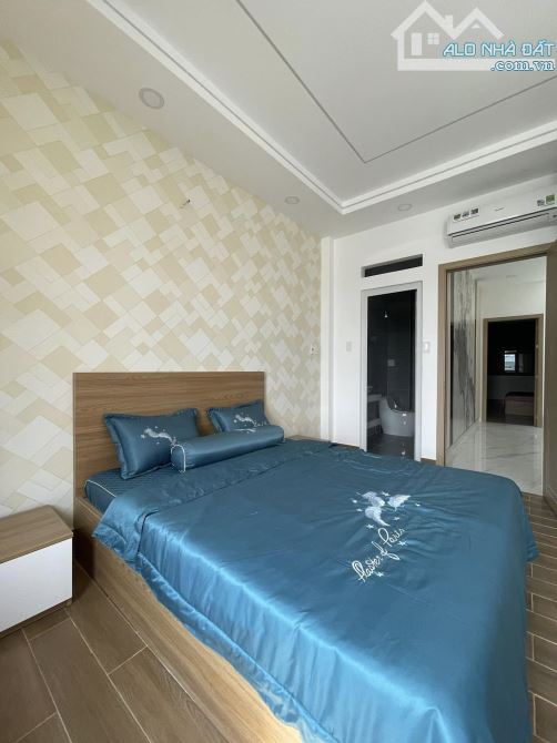 Căn nhà diện tích lớn CMT8, 84m2, 4 tầng, dòng tiền 30 triệu, Giá 9.5 tỷ