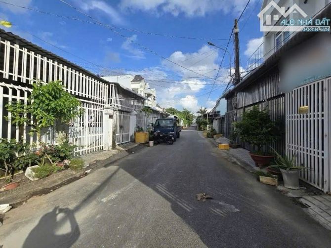 Ra gấp lô đất thổ vườn, sát vách KCN Tân Phú Trung CỦ Chi. Mặt đường số 92, Giá 600 triệu