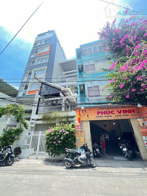 Cần bán nhà 4 tầng ngay đường Nguyễn Thị Minh Khai, gần khách sạn Virgo