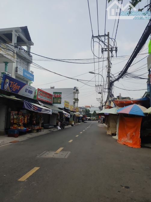 Lô Đất Mặt Tiền Chợ đường TCH03-07, 4.5x18m, giá 7.55 tỷ