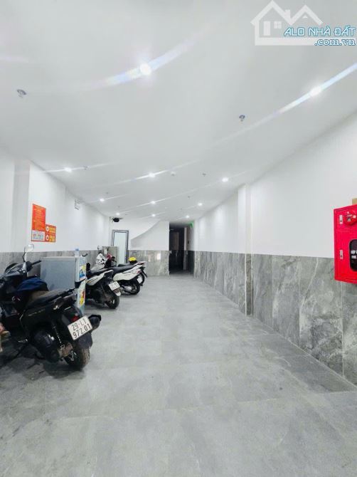 CCMN Đường Láng, Đống Đa, 82m2* 7 Tầng, Mặt Tiền 4.5m, Thang máy, Full Nội thất, Giá Tốt
