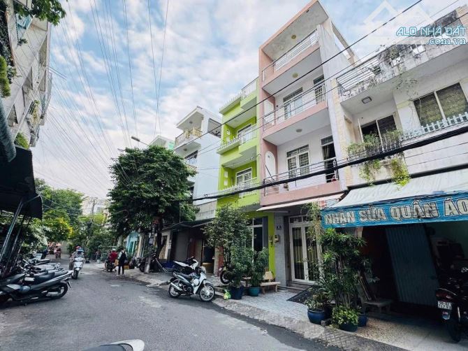 Giảm 600tr cần bán gấp 🎆Nhà Mặt tiền nội bộ đường Độc Lập 60m2 nhỉnh 9Tỷ