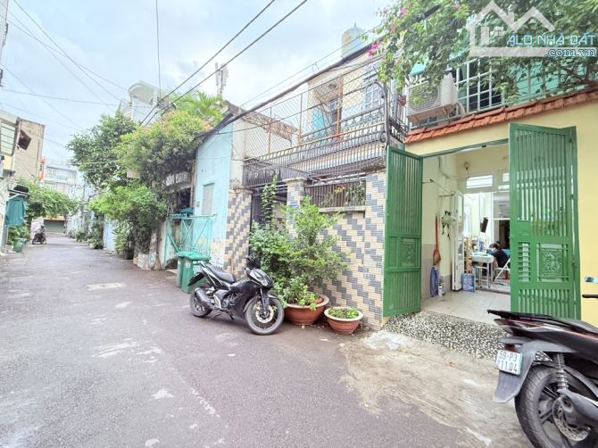 HXH NGAY ĐẠI HỌC CÔNG THƯƠNG-TÂY THẠNH-TÂN PHÚ- 88M2 NỞ HẬU -NGANG 5M- 3 TẦNG-