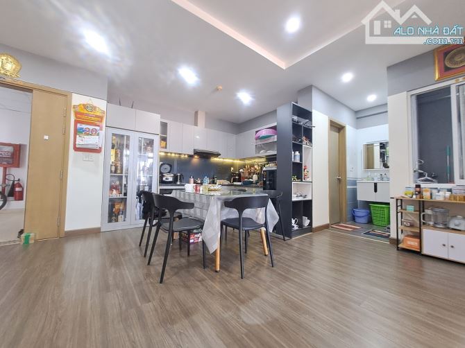 CĂN HỘ SIÊU ĐẸP CC NGỌC LAN, Đ. PHÚ THUẬN, Q.7, 91M2 (9.4x10M), 2PN, 2WC. CHỈ 4.2 TỶ (SHR)