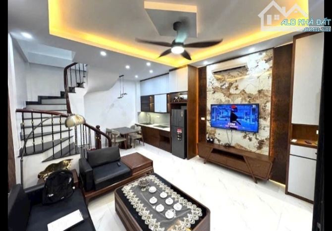 🌺 VỊ TRÍ ĐẸP BỜ SÔNG SÉT 9,5 TỶ/ 34M2/5 TẦNG/ MT4,7M - LÔ GÓC - FULL NỘI THẤT - NỞ HẬU.