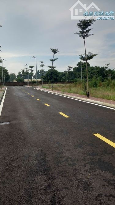 ĐẤT ĐẸP TRUNG TÂM HÒA LẠC – GẦN METRO 5, CNC & ĐHQG