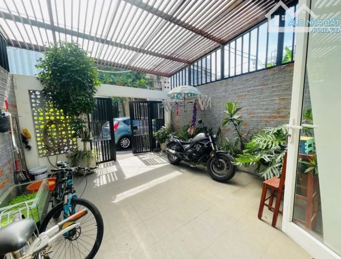 BÁN NHÀ 2 MÊ – DT 105M² – KIỆT ÔTÔ TRÁNH NHAU – TÔN ĐẢN, HÒA AN, CẨM LỆ – CHỈ 4.58 TỶ