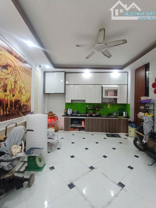 Bùi Xương Trạch – 43m² – 5T – MT 4.6m – Giá 7.3 Tỷ