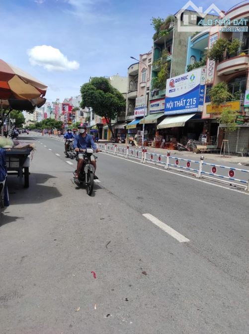 Bán nhà MTKD Nguyễn Sơn Tân Phú 3.9x17.6m đúc 2 lầu giá 16 tỷ TL (đối diện chợ)