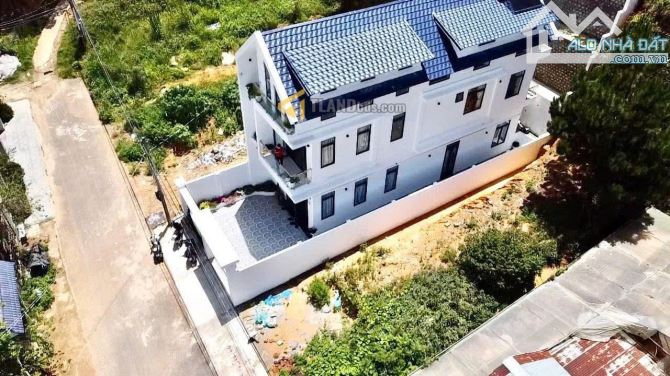 Villa mặt tiền KQH An Sơn Đà Lạt rộng hơn 210m2 giá chỉ 16 tỷ