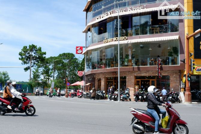 HẠ GIÁ BÁN GẤP LÔ ĐẤT NỞ HẬU ĐƯỜNG QUY HOẠCH 8M NGAY NGÃ 5 ĐẠI HỌC