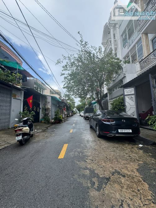 Cần bán gấp nhà MT Nguyễn Sơn, Phường Tân Thành, Tân Phú - DT 4x20m - 4 tầng - Giá 10,8 tỷ