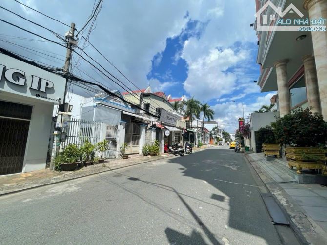 Bán đất mặt tiền quảng trọng hoàng, kế bên đại học cần thơ, ngang 9m, đang có thu nhập