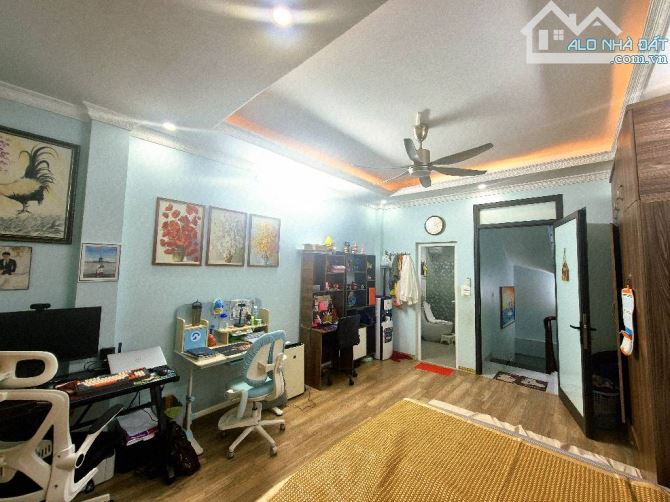 Nhà Đẹp Ở Ngay 35m x 4 tầng , Gần Ô Tô, Lê Quang Đạo - Mỹ Đình