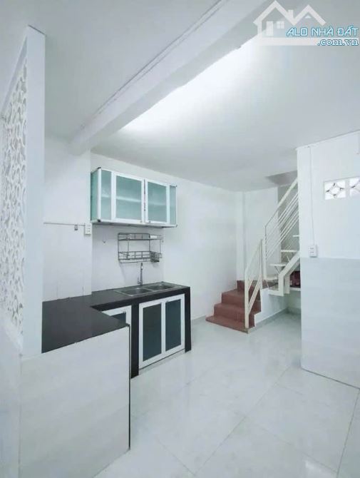 BÁN NHÀ NHIÊU TỨ,3 TẦNG, 30M2, NHỈNH 4 TỶ