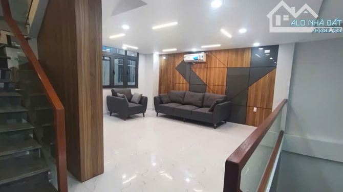 🏡 BÁN NHÀ 5 LẦU – MẶT TIỀN 6M – HẺM XE HƠI GÒ VẤP - 8 TỎI