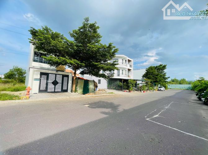 Bán đất TĐC Mỹ Gia gần dự án KDT SunGroup Nha Trang có sổ hồng đường nhựa 18m.