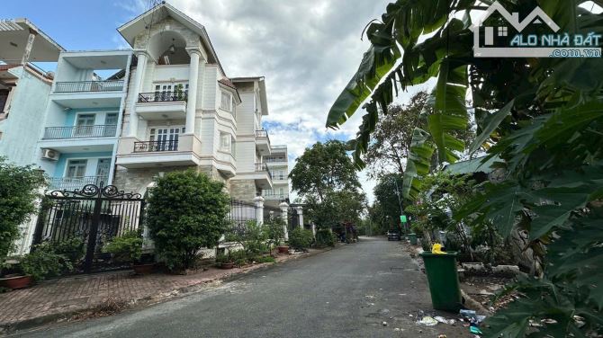 BÁN GẤP LÔ ĐẤT ĐẸP 110M², VỊ TRÍ VÀNG PHƯỚC LONG B, THỦ ĐỨC,GIÁ CHỈ 11.5 TỶ