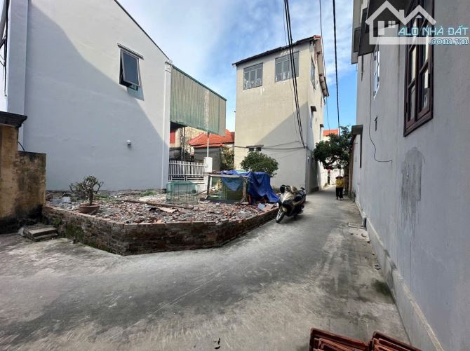 BÁN ĐẤT NHƯ LÂN - NGHĨA TRỤ - VĂN GIANG - 53M - LÔ GÓC - NGÕ THÔNG