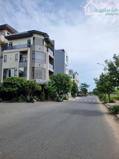 🏩 Bán đất đẹp góc 2mt Nguyễn Chơn, 147m2, 11.x tỷ tl