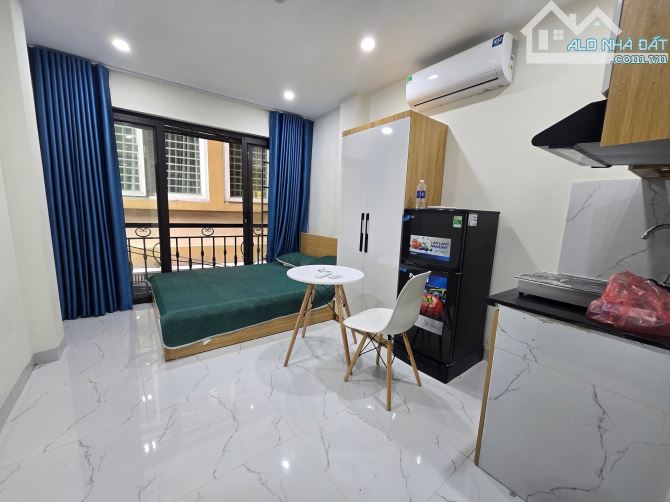 Bán nhà dòng tiền CCMN doanh thu 120tr/tháng phố Quan Hoa Cầu Giấy 87 M  7 tâng tháng máy