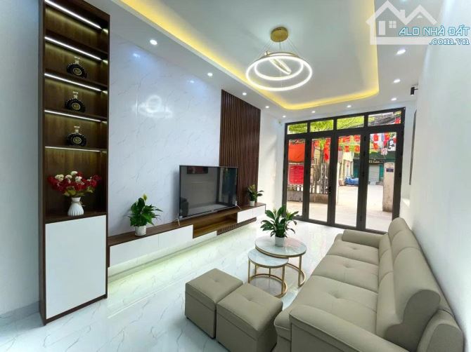 Bán nhà Trung Phụng, Xã Đàn – 41m² – ngõ thông – tặng full nội thất – Giá chào 12 tỷ!