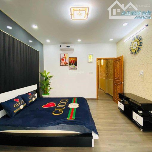Bán nhà HXH 10m Lý Thường Kiệt, dt 6 x 27m. trệt 2 lầu st, gần chợ Tân Bình
