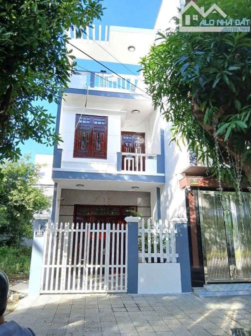 Bán nhà riêng 3 tầng Gần Biển NTT.Đường 10.5m Trần Nguyên Đán, Hòa Minh, Liên Chiểu, Đà Nẵ