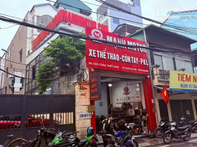Chính chủ bán nhà mặt phố 146m2- 4 tầng, đang kinh doanh tốt, 1 mặt tiền, 1 mặt thoáng.