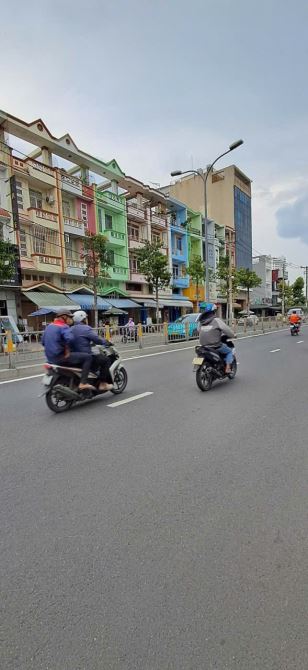 Nhà 5 Tầng MT Tạ Quang Bửu Quận 8, Vỉ Hè Rộng 10m Kinh Doanh Sầm uất - 8