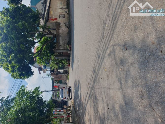 BÁN NHANH LÔ ĐẤT HƠN 70M2 MT 4,5M NGÕ ĐƯỜNG DƯƠNG ĐỨC HIỀN Ô 24 CHỖ VÀO ĐẤT