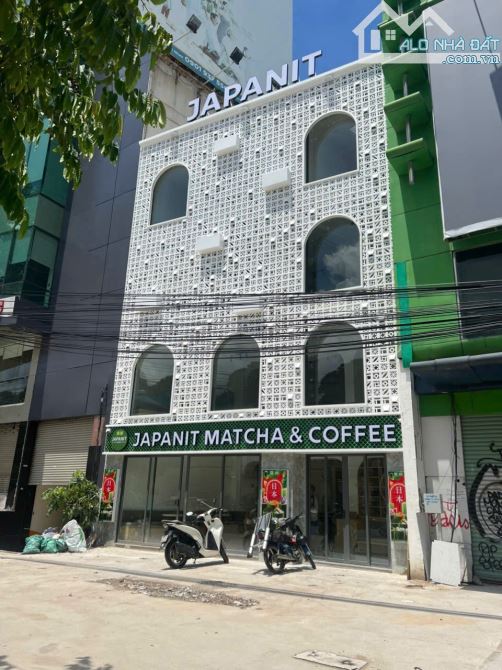Siêu vị trí 2 Mặt tiền đối diện Ga Metro Tao Đàn - P. Bến Thành - 8.5x15- 250 TR/TH