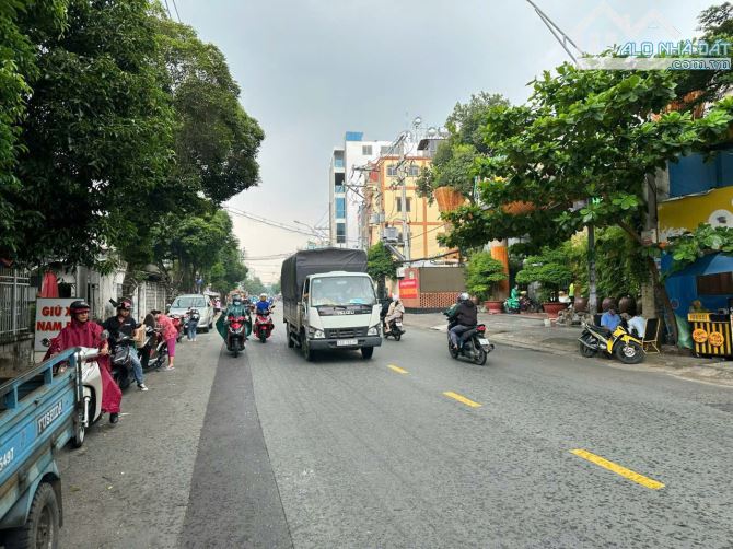 Bán Nhà MT 50C-51-52-58C Tôn Thất Thuyết, P.8, Quận 4; 470m2 (13 x 34); Nhà C4; Bán 90 Tỷ