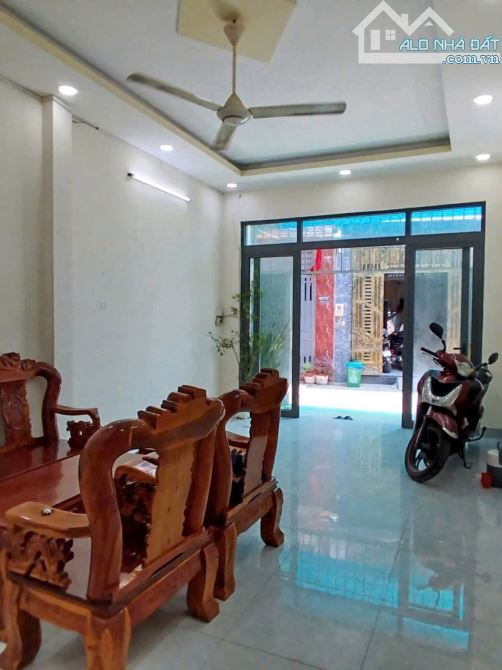 Bán nhà gấp đường số 17A (gần Tân Kỳ Tân Quý), diện tích 4x16m, 1 lầu, giá 5.2 tỷ (TL)