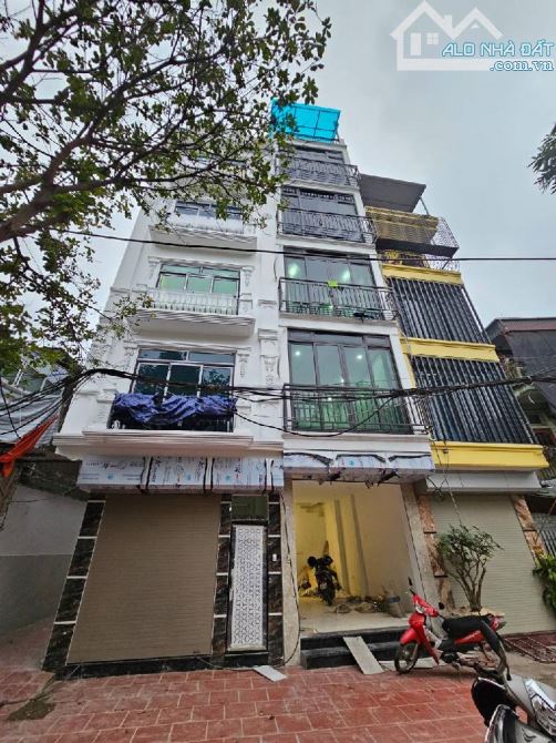 Bán nhà đường Cầu Bươu gara ô tô, nhà mới xây, nội thất đẹp 35m 6 tầng chỉ 6.99 tỷ.