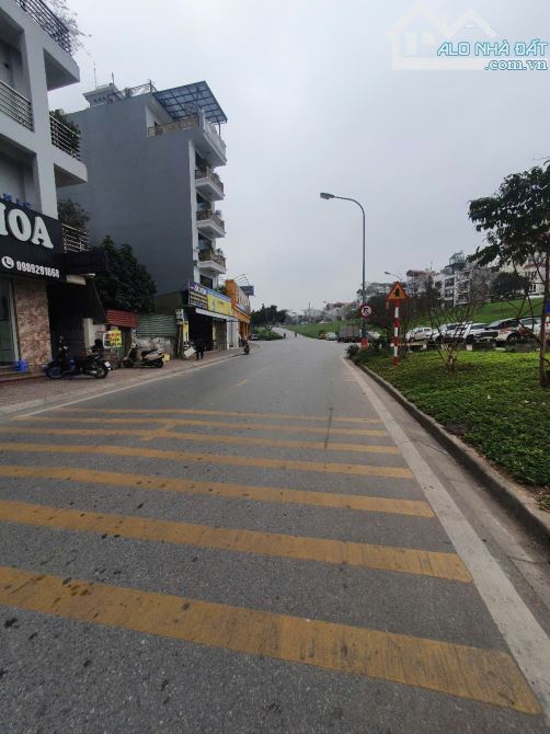 MẶT PHỐ NGỌC THUỴ - TT QUẬN LONG BIÊN  - THANG MÁY NHẬP KHẨU - PHÙ HỢP KINH DOANH VÀ Ở