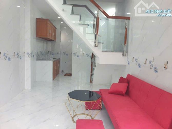 Nhà 2 Tầng, Sổ Hồng Riêng, Chỉ 2.6 Tỷ – Huỳnh Tấn Phát, P. Tân Phú (Q7),