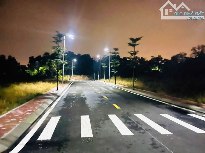 101m2 tại thôn 7 phú cát giá 3.9 tỷ fun thổ cư