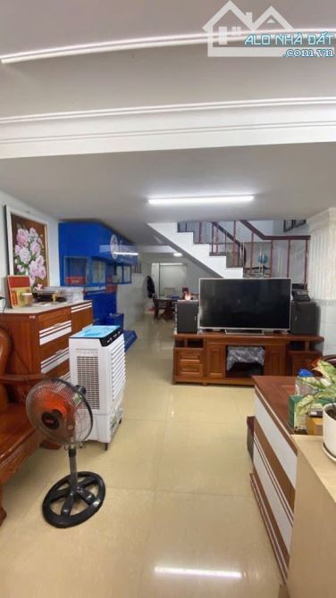 🔥Nhà 3TẦNG Hẻm 8m đường HÀ HUY GIÁP, phường THẠNH, Q12, DT 72m2(4x18) 💵 6,5 tỷ