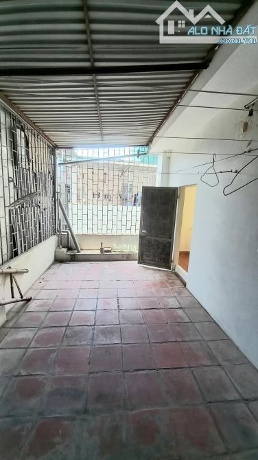 Phân lô_2 mặt thoáng _Hồ Tùng Mậu_Dt36m x 4 tầng dân xây_full nội thất_gần ô tô