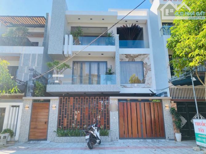 SẬP HẦM LÔ ĐẤT NGAY ĐẠI HỌC DUY TÂN - 115M2 NGANG 5M HƯỚNG ĐÔNG NAM - GIÁ CHỈ 4 TỶ TL