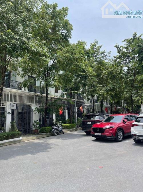 KĐT Mới Đại Kim 66m2 MT6m Ô Tô Tránh View Công Viên-5Tầng Thang Máy Kinh Doanh Cực Đẹp