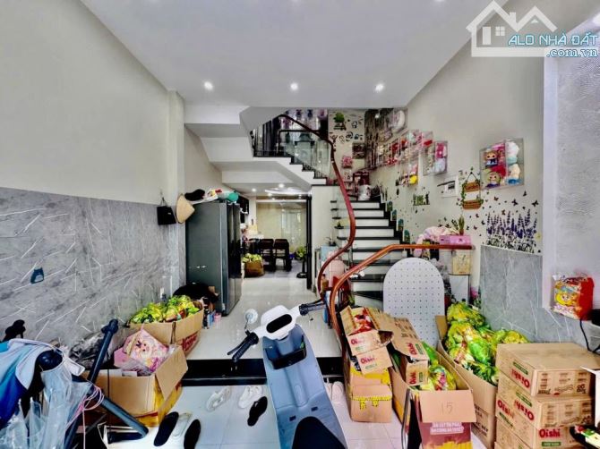 Bán nhà Kim Giang 62m2 nhà dòng tiền đang cho thuê oto qua nhà 10.5 tỷ