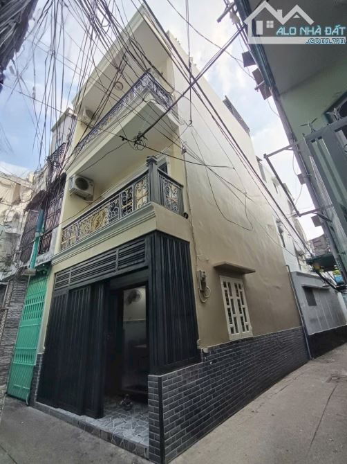 💥💥LÔ GÓC 2 MT HẺM - NHÀ 4 TẦNG BTCT - NGUYỄN TẤT THÀNH - Q4 - HẺM 1/ - SỬ DỤNG 120m2