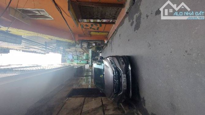 BÁN NHÀ 24 M2 - 3 TẦNG, NGAY HOÀNG THÀNH, 3 BƯỚC CHÂN CÀ PHÊ CỘT CỜ