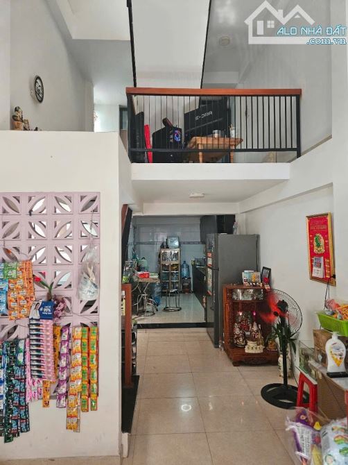 BÁN CĂN NHÀ 3 TẦNG KIỆT 4M Ô TÔ ĐẬU NGÀY ĐÊM - KẸP THÊM KIỆT 2M5 BÊN NHÀ - HOÀ CƯỜNG BẮC