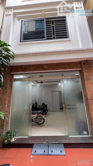 CHỦ BÁN NHÀ PHỐ TRẦN THÁI TÔNG – DT48M², 5 TẦNG, MT 4.2M – GIÁ NHỈNH 12 TỶ