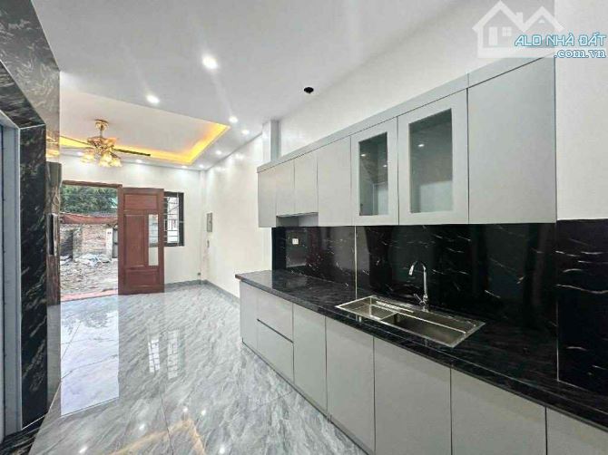 ✨ Tây Hồ – 5 tầng thang máy – Full nội thất – Cạnh Ciputra – Chỉ 8 tỷ